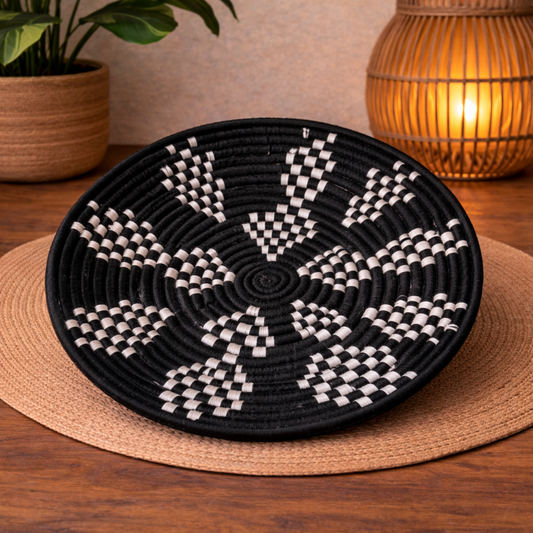 PLATEAU BERBÈRE MAROCAIN GRAPHIQUE NOIR & BLANC